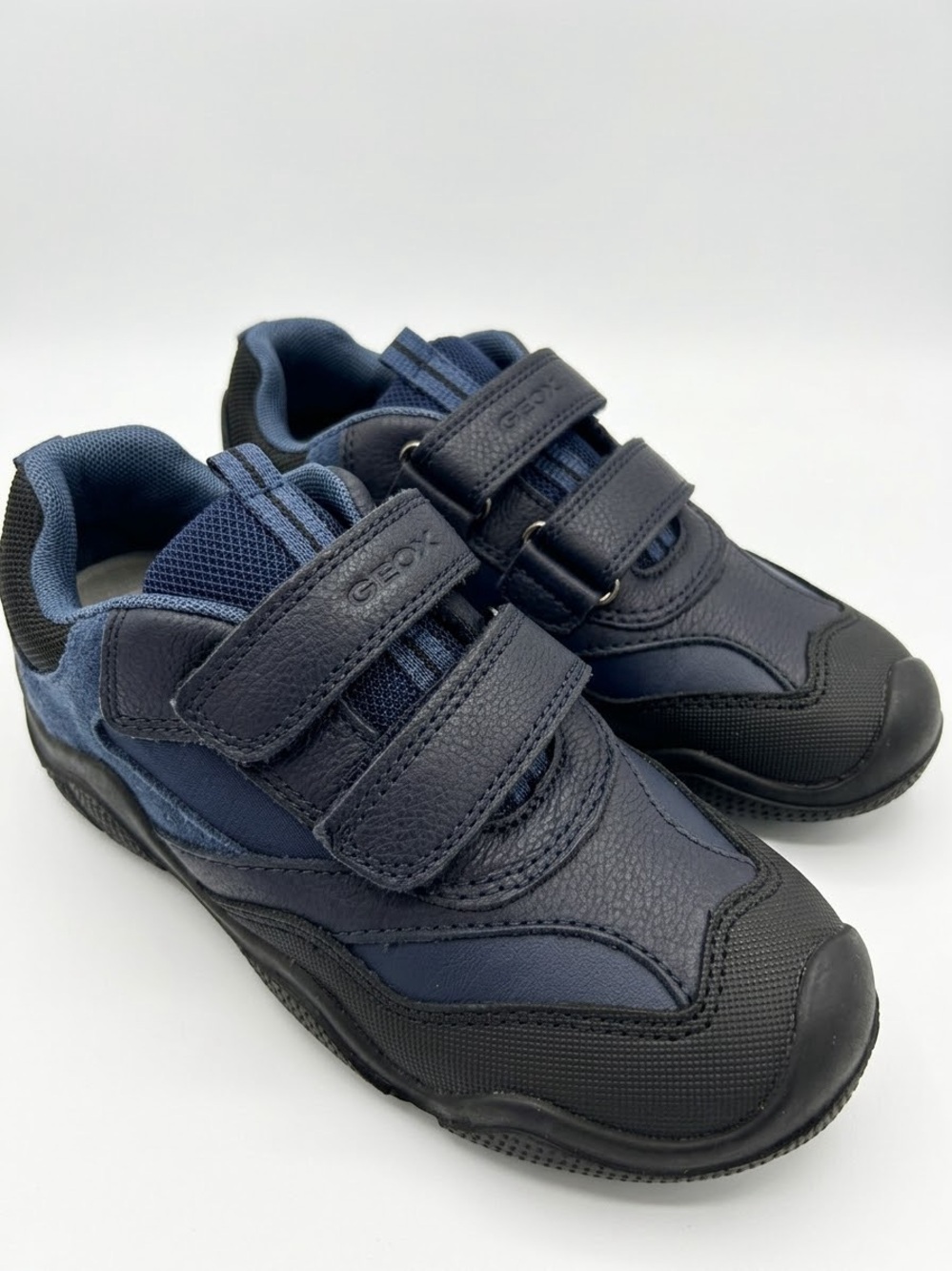 Geox Boys Sneakers. Navy/Avio. Model-Wader